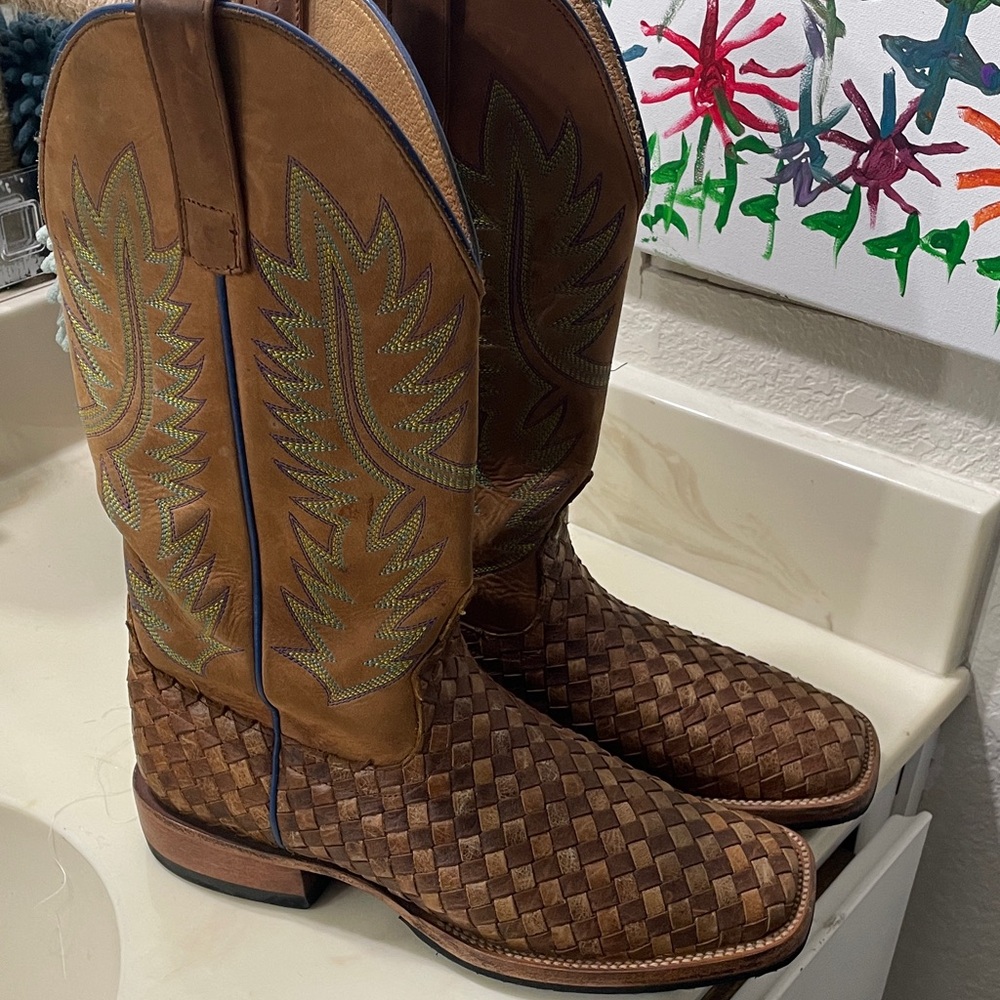 HP Brown and Tan Woven Cowboy Boots
